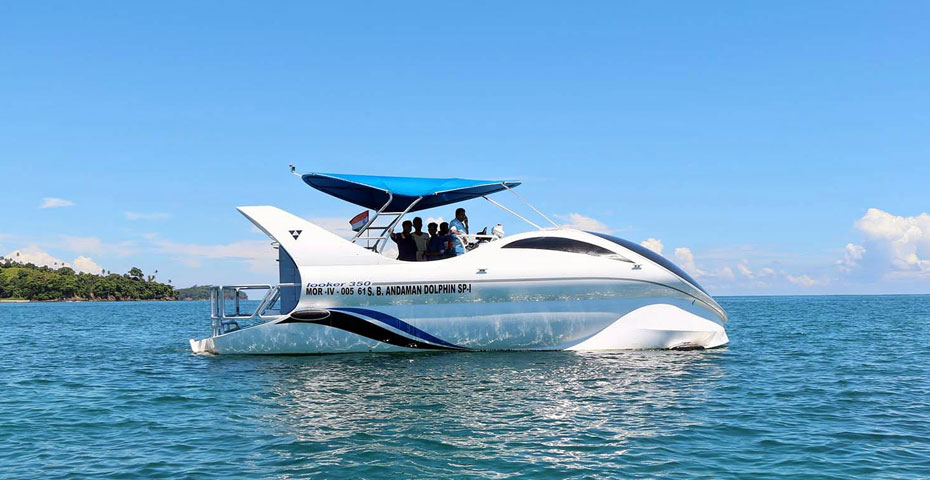 Clear water suitable for a glass-bottom boat ride